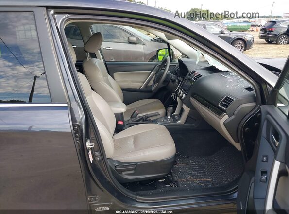 JF2SJARCXHH528961 2017 SUBARU FORESTER Black Front interior view