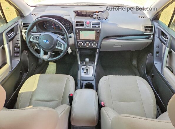 JF2SJARCXJH543868 2018 SUBARU FORESTER White Dashboard view