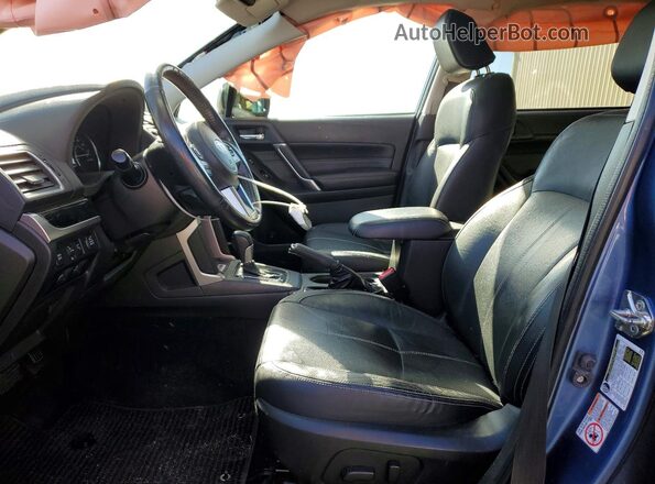 JF2SJATC6HH429840 2017 SUBARU FORESTER Blue Widok wnętrza z przodu