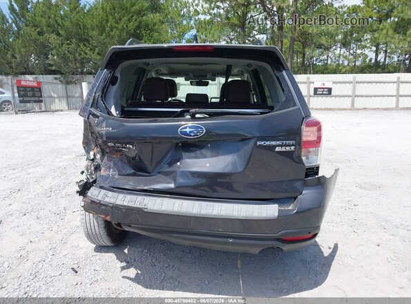JF2SJAWC2HH564471 2017 SUBARU FORESTER Gray 