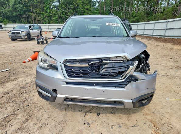 JF2SJAWC4HH556470 2017 SUBARU FORESTER Gray Front view