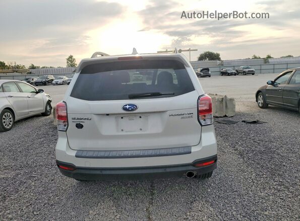 JF2SJAWC5HH804127 2017 SUBARU FORESTER White Widok z tyłu