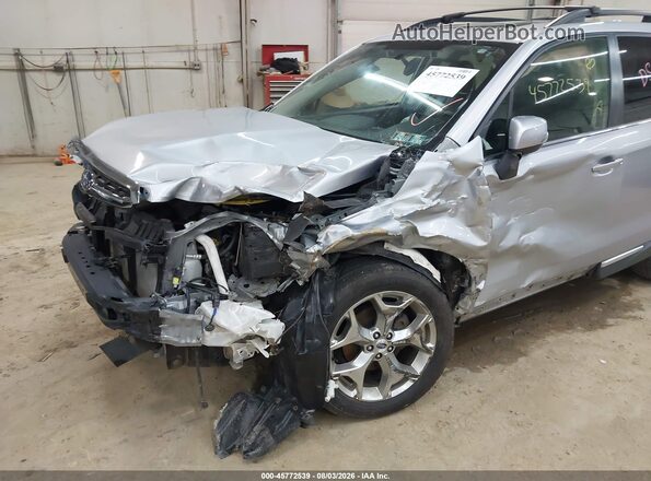 JF2SJAWC6JH593347 2018 SUBARU FORESTER Silver Vista frontal