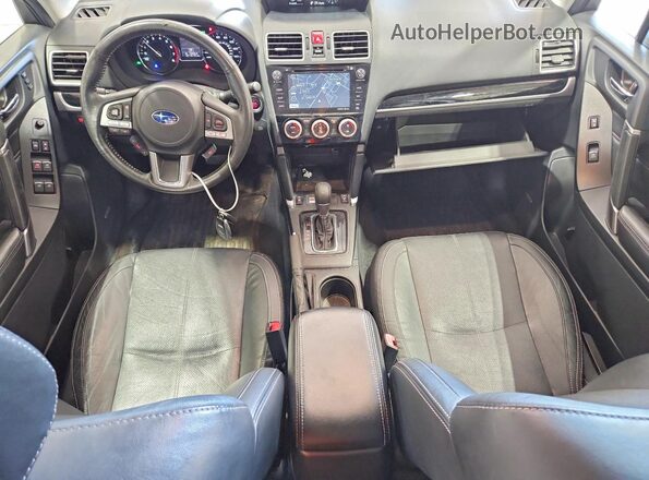 JF2SJAWC7HH811385 2017 SUBARU FORESTER Blue Vista del salpicadero