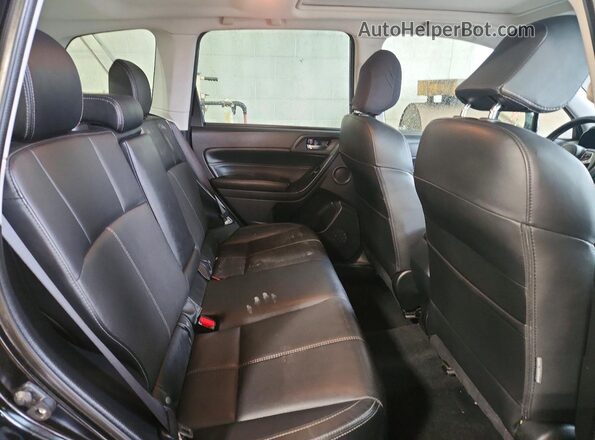 JF2SJAWC8JH531089 2018 SUBARU FORESTER Черный Вид задней части салона