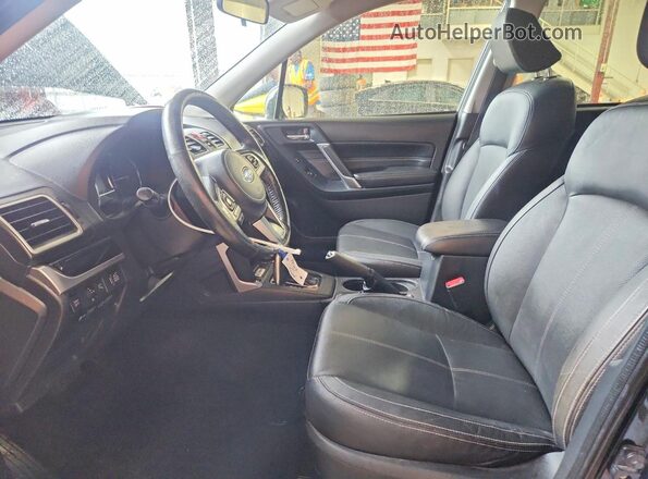 JF2SJAWC8JH531089 2018 SUBARU FORESTER Черный Вид салона спереди