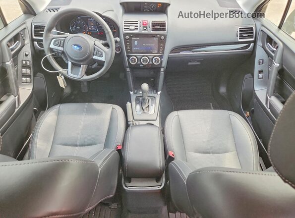 JF2SJAWC9JH458749 2018 SUBARU FORESTER Green Widok deski rozdzielczej