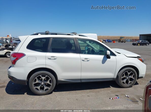 JF2SJGDC8GH565273 2016 SUBARU FORESTER White Widok wnętrza z tyłu