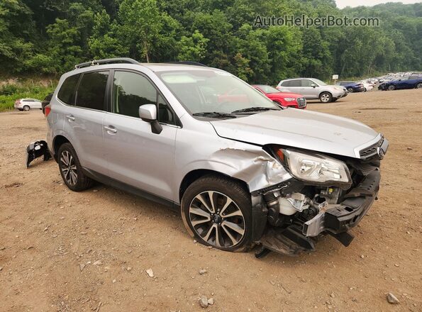 JF2SJGEC0HH501776 2017 SUBARU FORESTER Silver Front right