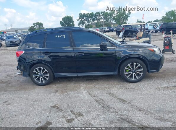 JF2SJGEC6HH542039 2017 SUBARU FORESTER Черный Вид задней части салона