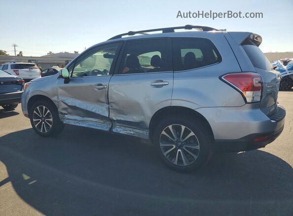 JF2SJGECXHH435575 2017 SUBARU FORESTER Silver Rear left