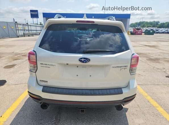 JF2SJGTCXHH416074 2017 SUBARU FORESTER White Vista trasera