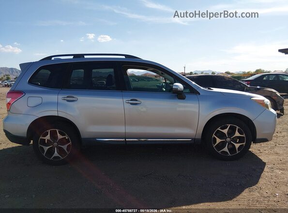 JF2SJGVC4GH559890 2016 SUBARU FORESTER Silver Вид задньої частини салону