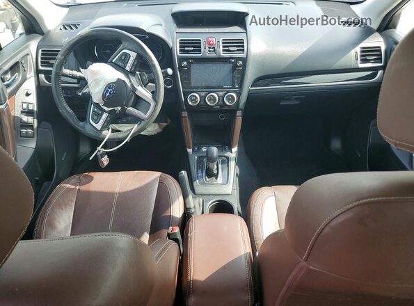 JF2SJGWC2HH804959 2017 SUBARU FORESTER Белый Вид панели приборов