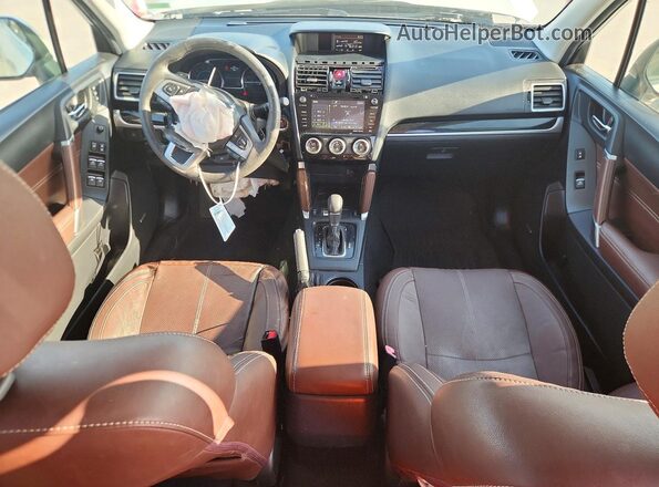 JF2SJGWC5HH471382 2017 SUBARU FORESTER White Вид панелі приладів