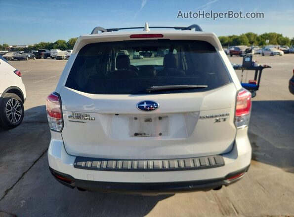 JF2SJGWC5HH471382 2017 SUBARU FORESTER White Вид ззаду