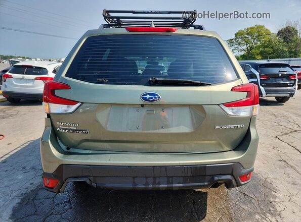 JF2SKACC3KH401367 2019 SUBARU FORESTER Green უკანა ხედი