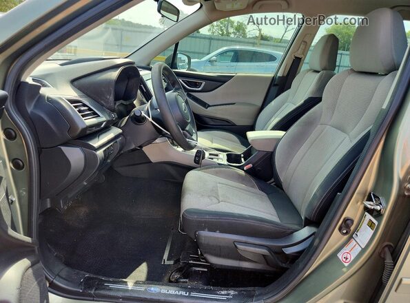 JF2SKACC3KH401367 2019 SUBARU FORESTER Green წინა სალონის ხედი