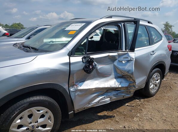 JF2SKACC3KH405340 2019 SUBARU FORESTER Silver Widok z przodu