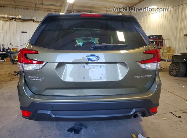 JF2SKACC3RH410550 2024 SUBARU FORESTER Green Rear view