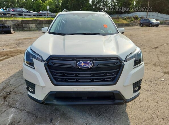 JF2SKACC3RH417773 2024 SUBARU FORESTER White Вид спереду