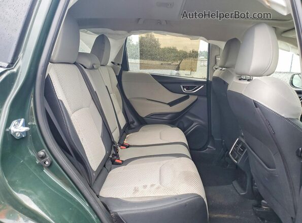 JF2SKACC3RH492344 2024 SUBARU FORESTER Green Vista interior trasera
