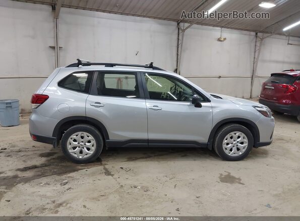 JF2SKACC4KH437763 2019 SUBARU FORESTER Silver Вид задньої частини салону