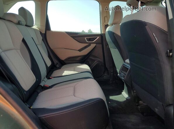 JF2SKADC0LH445987 2020 SUBARU FORESTER Green Rear interior view
