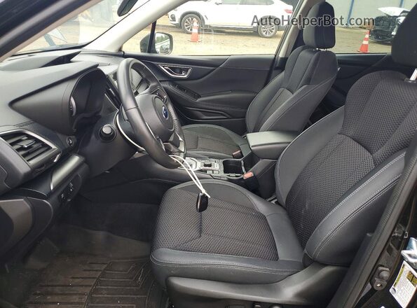 JF2SKADC3PH528514 2023 SUBARU FORESTER Черный Вид салона спереди