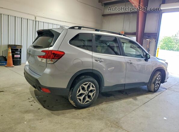 JF2SKADC8PH513359 2023 SUBARU FORESTER Серебряный Задняя правая четверть