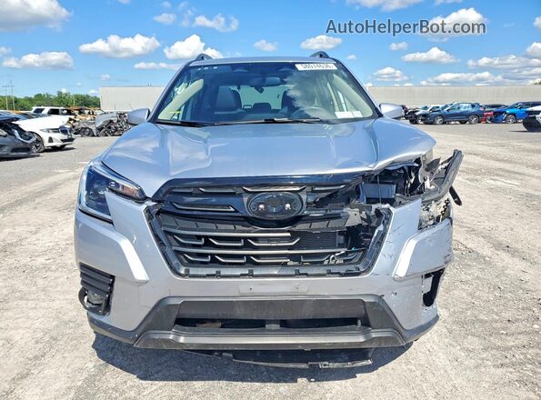 JF2SKADC8PH513359 2023 SUBARU FORESTER Серебряный Вид спереди