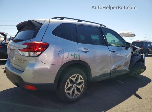 JF2SKADC9PH502063 2023 SUBARU FORESTER Серебряный Задняя правая четверть