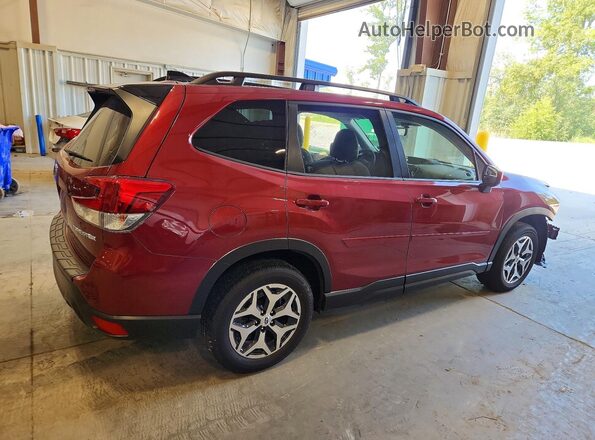 JF2SKADC9RH489687 2024 SUBARU FORESTER Red Rear right