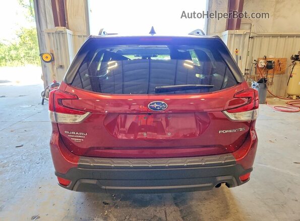 JF2SKADC9RH489687 2024 SUBARU FORESTER Red Rear view