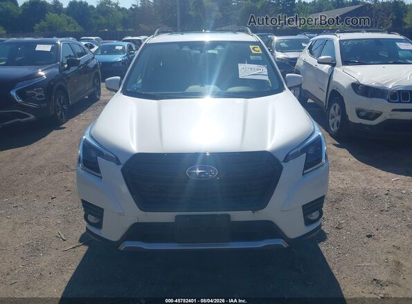 JF2SKADCXPH473978 2023 SUBARU FORESTER White Front view