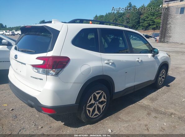 JF2SKADCXPH473978 2023 SUBARU FORESTER White Rear right