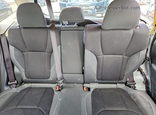 JF2SKAEC0KH409150 2019 SUBARU FORESTER White Vista de los asientos traseros