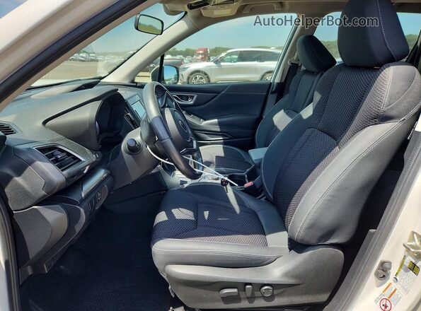 JF2SKAEC6KH435106 2019 SUBARU FORESTER White Vista interior delantera