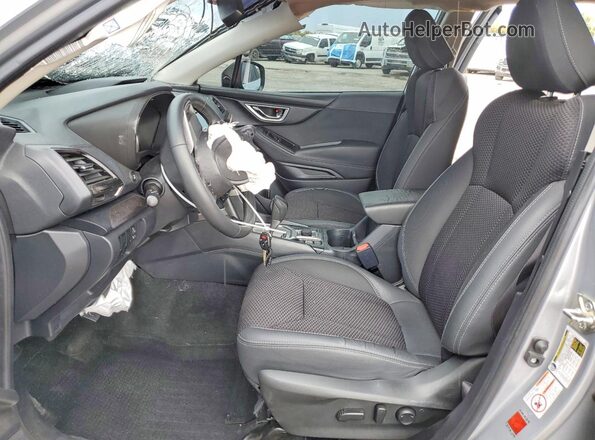 JF2SKAEC7KH450715 2019 SUBARU FORESTER Silver Widok wnętrza z przodu