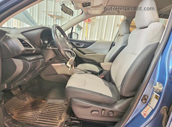 JF2SKAEC8KH545901 2019 SUBARU FORESTER Синий Вид салона спереди