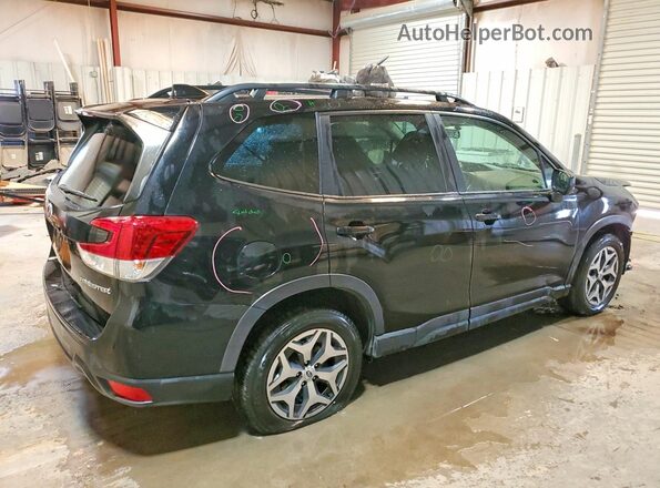 JF2SKAECXNH474334 2022 SUBARU FORESTER Черный Задняя правая четверть