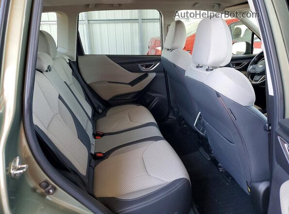 JF2SKAFC5MH404575 2021 SUBARU FORESTER Green Vista interior trasera