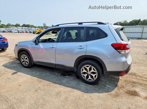 JF2SKAFC8MH409818 2021 SUBARU FORESTER Серебряный Задняя левая четверть