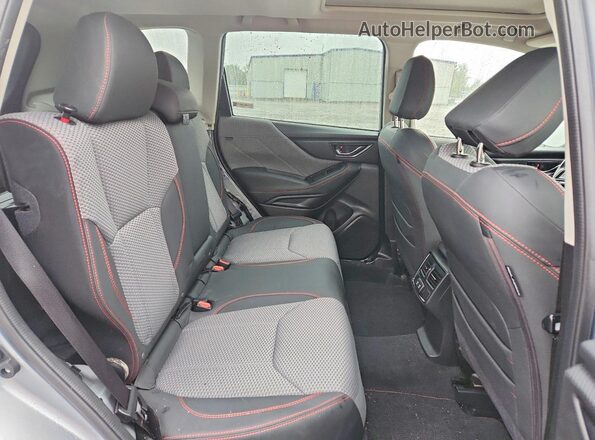JF2SKAGC0NH419954 2022 SUBARU FORESTER Gray Widok tylnych siedzeń