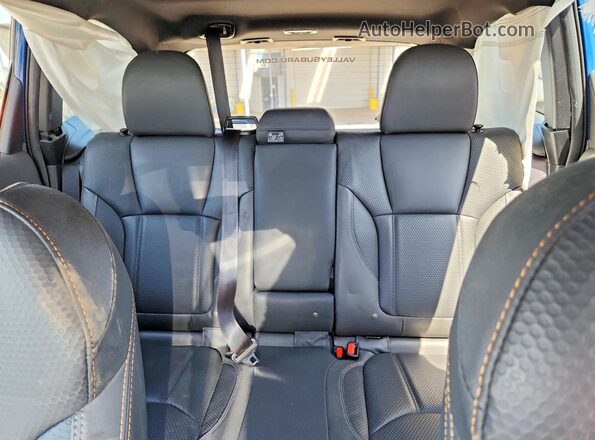 JF2SKAHC3RH466464 2024 SUBARU FORESTER Blue Widok tylnych siedzeń