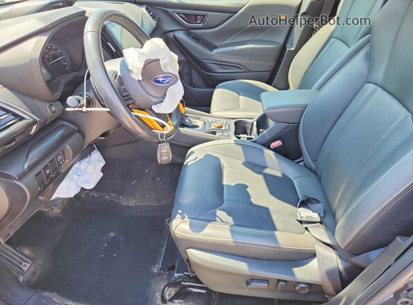 JF2SKAHC6SH401162 2025 SUBARU FORESTER Gray Vista interior delantera