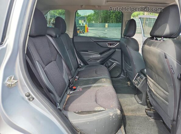JF2SKAJC0MH499845 2021 SUBARU FORESTER Silver Widok wnętrza z tyłu