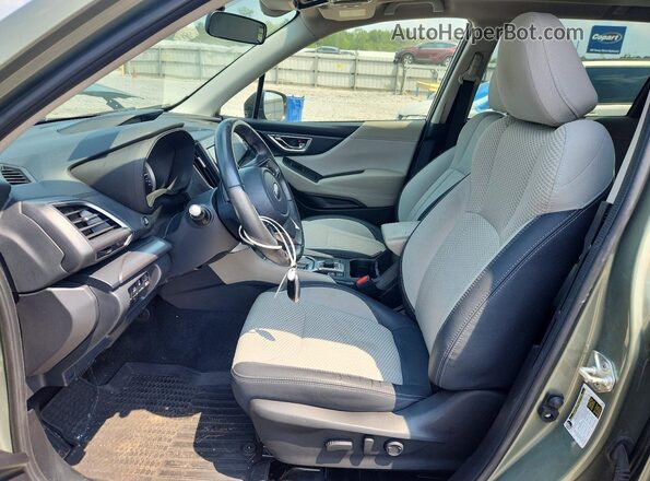 JF2SKAJC2MH588865 2021 SUBARU FORESTER Green Widok wnętrza z przodu