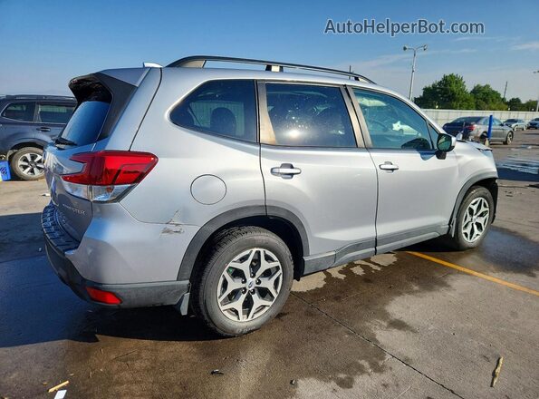 JF2SKAJC2MH592415 2021 SUBARU FORESTER Silver Tył prawy