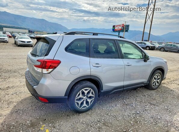 JF2SKAJC4MH448400 2021 SUBARU FORESTER Silver Trasero derecho